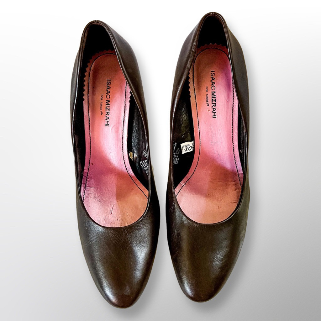 Isaac Mizrahi for Target Riley Pumps in Brown size 8.5