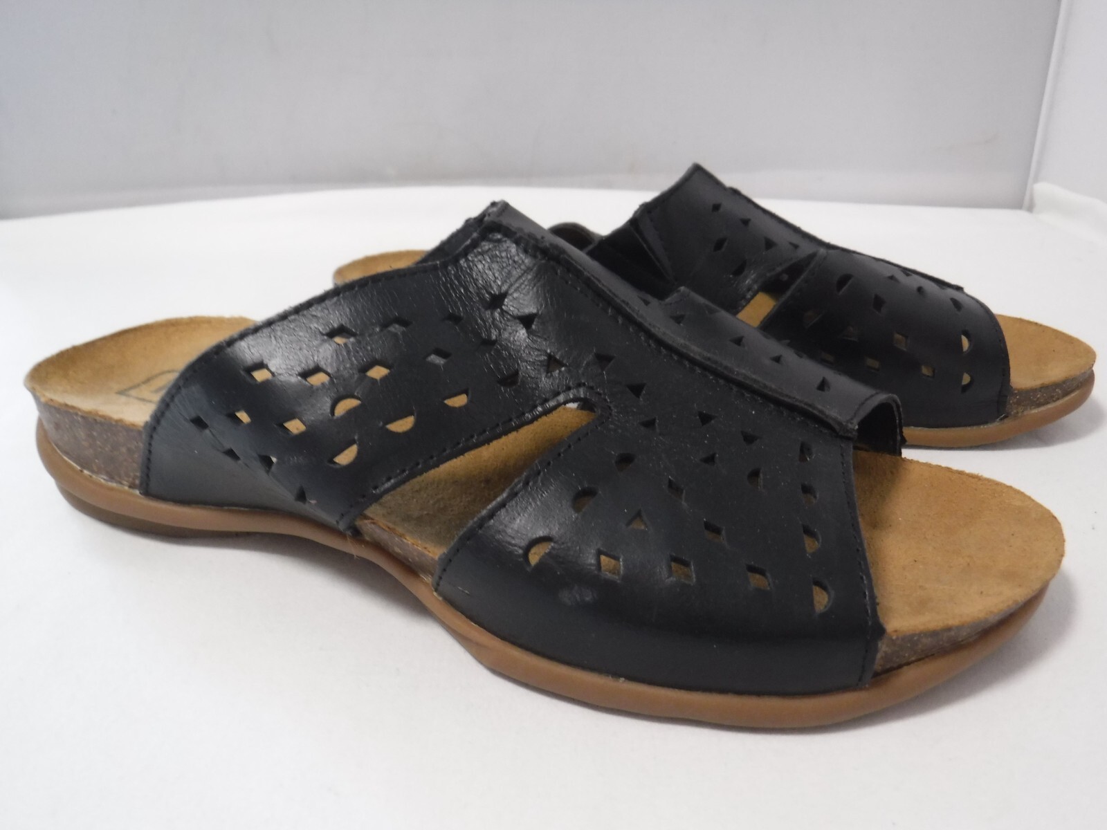 PF2 Propet Shoes Women 7.5W Fionna Black Comfort Slide Sandal Cutout Leather