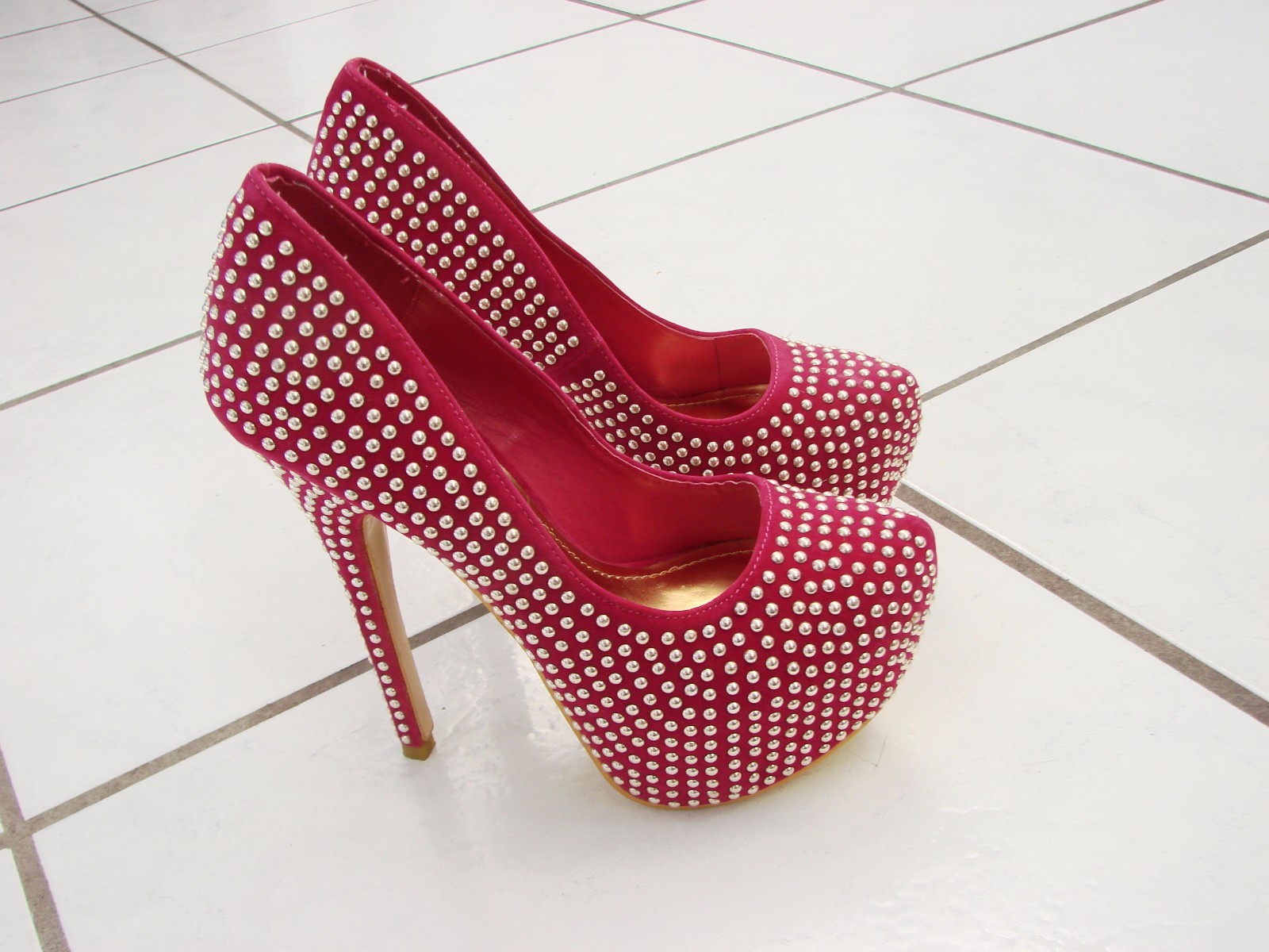 Women’s Posh Stilettos Hot Pink covered in silver dots/ studs size 6.5