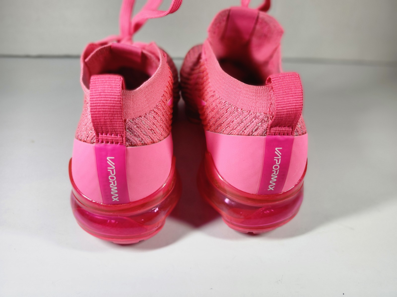 Nike Air VaporMax Flyknit 3 Women’s Pink Low Top Running Shoes CT1274-600