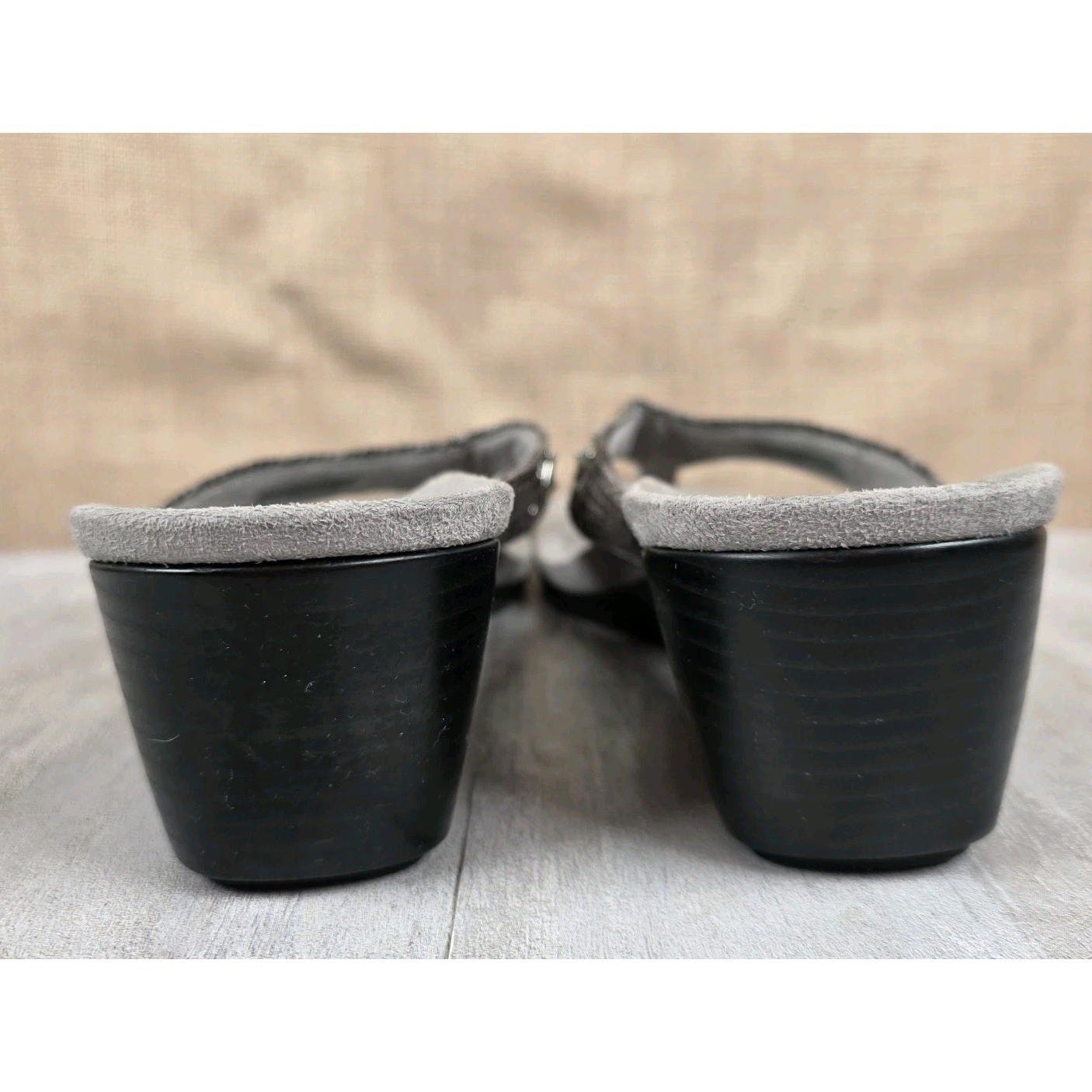 Vionic Marceau Jewel Studded Snake Print Brown Gray Wedge Heel Sandals Size 9.5
