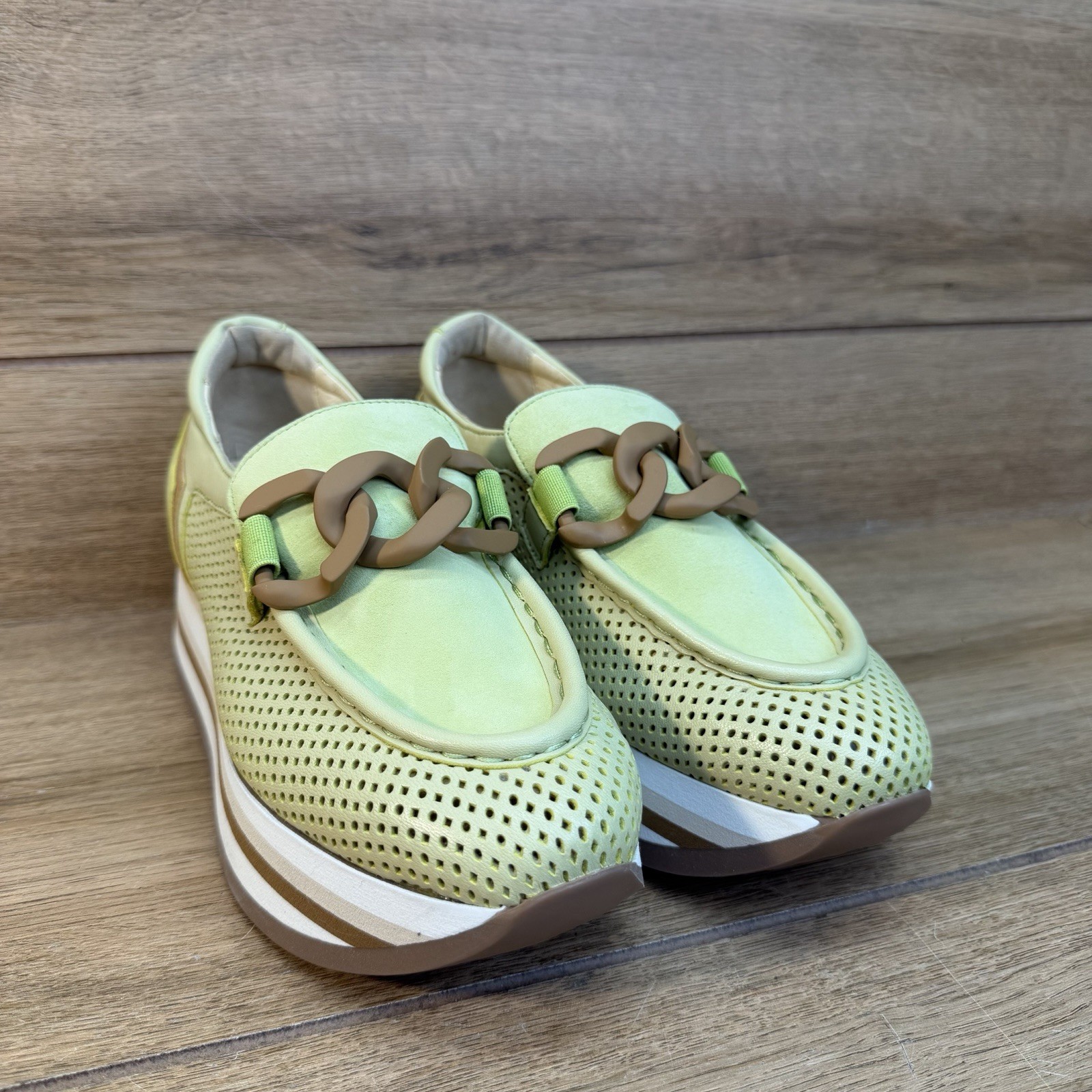 Softwaves Cadie Slip On Suede Platform Shoes Sz 36 US 5.5 Chain Green $350