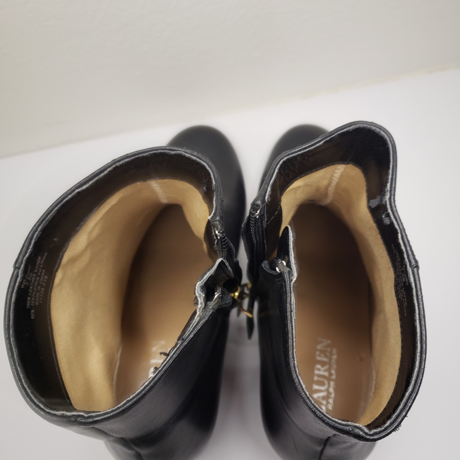 Lauren Ralph Lauren Women 7.5B Boots Ankle Bootie Black Leather Pull On Side Zip
