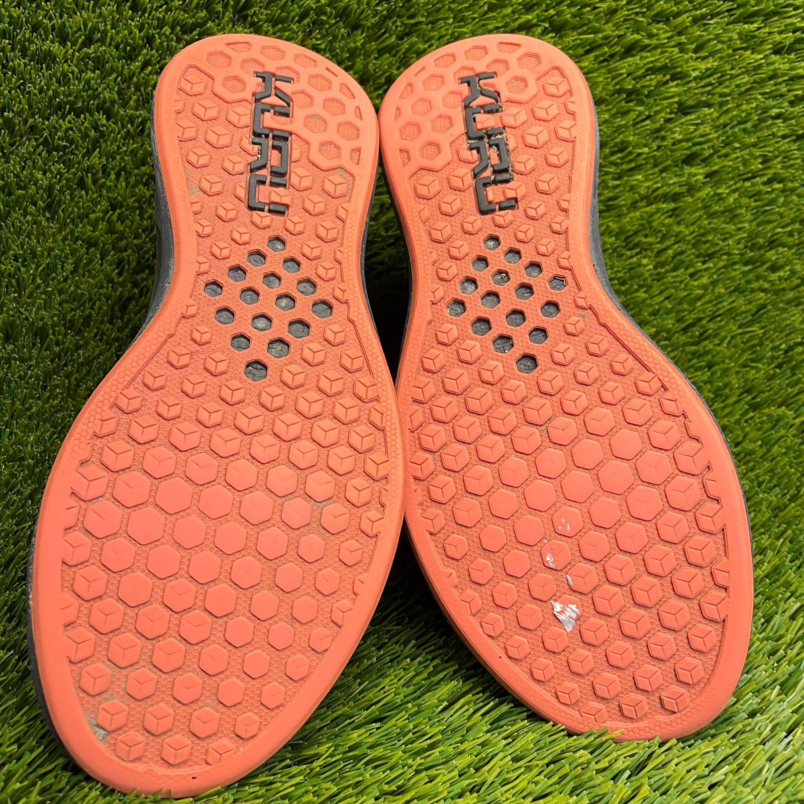 Kuru Flux Womens Size 8.5 Black Orange Athletic Running Walking Shoes Sneakers