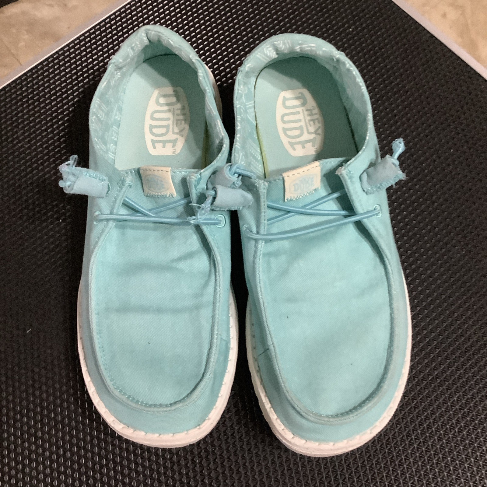 Hey Dude Wendy Size 7 Slip On Turquoise Aqua Comfort Shoes