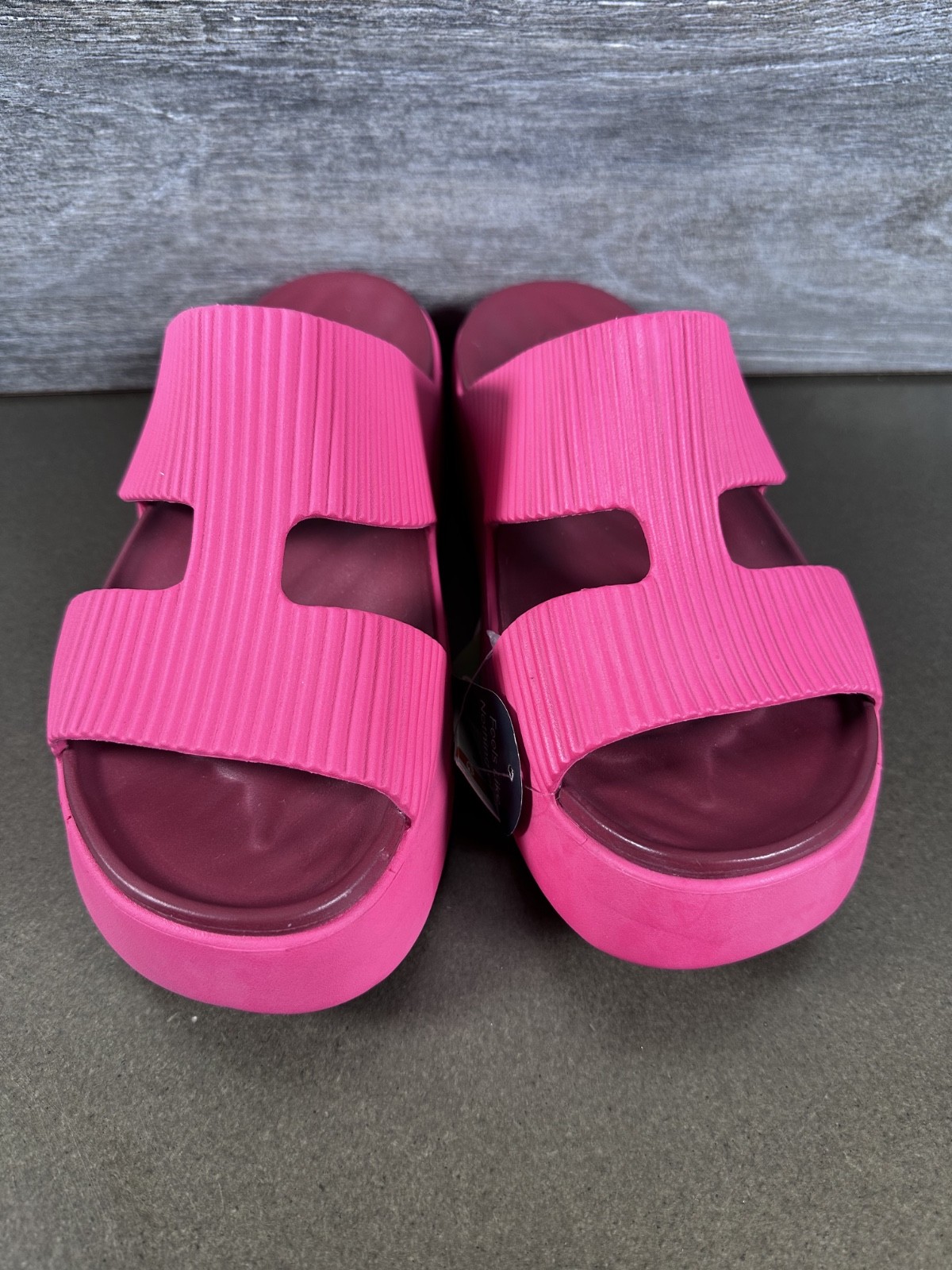 Crocs Women’s Getaway Groove Platform Sandals – Dragon Fruit Pink #210701-6ZQ