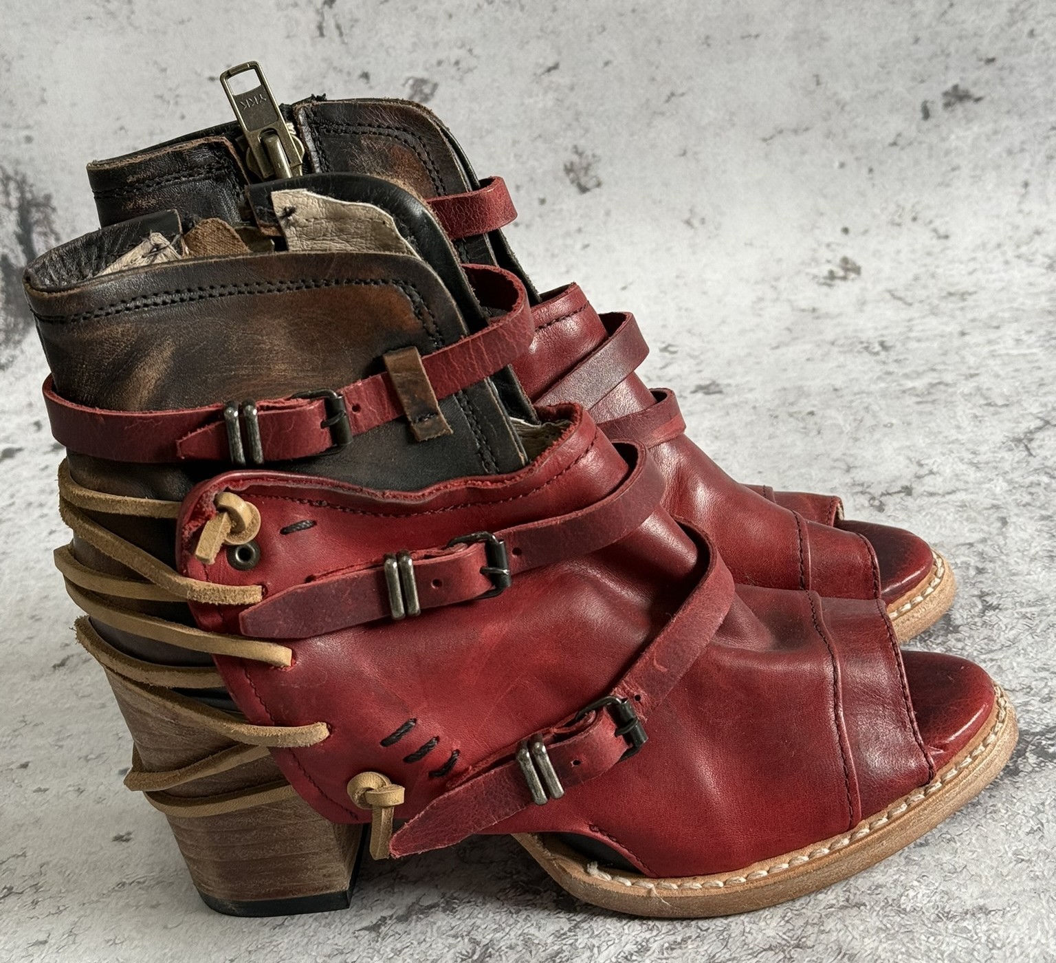 Freebird by Steven Carter Red Sandals Women’s Leather Strappy Boho Biker US 7