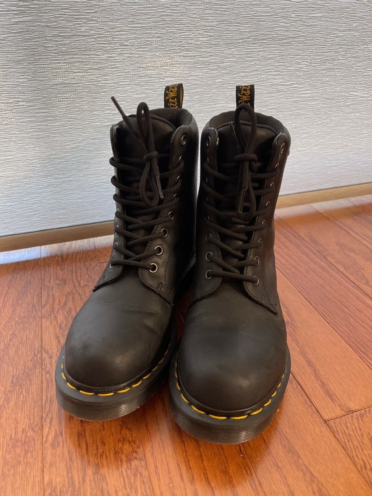 Dr. Martens Pascal 1460 Virginia Leather Boots for Women, Size US 8 – Black