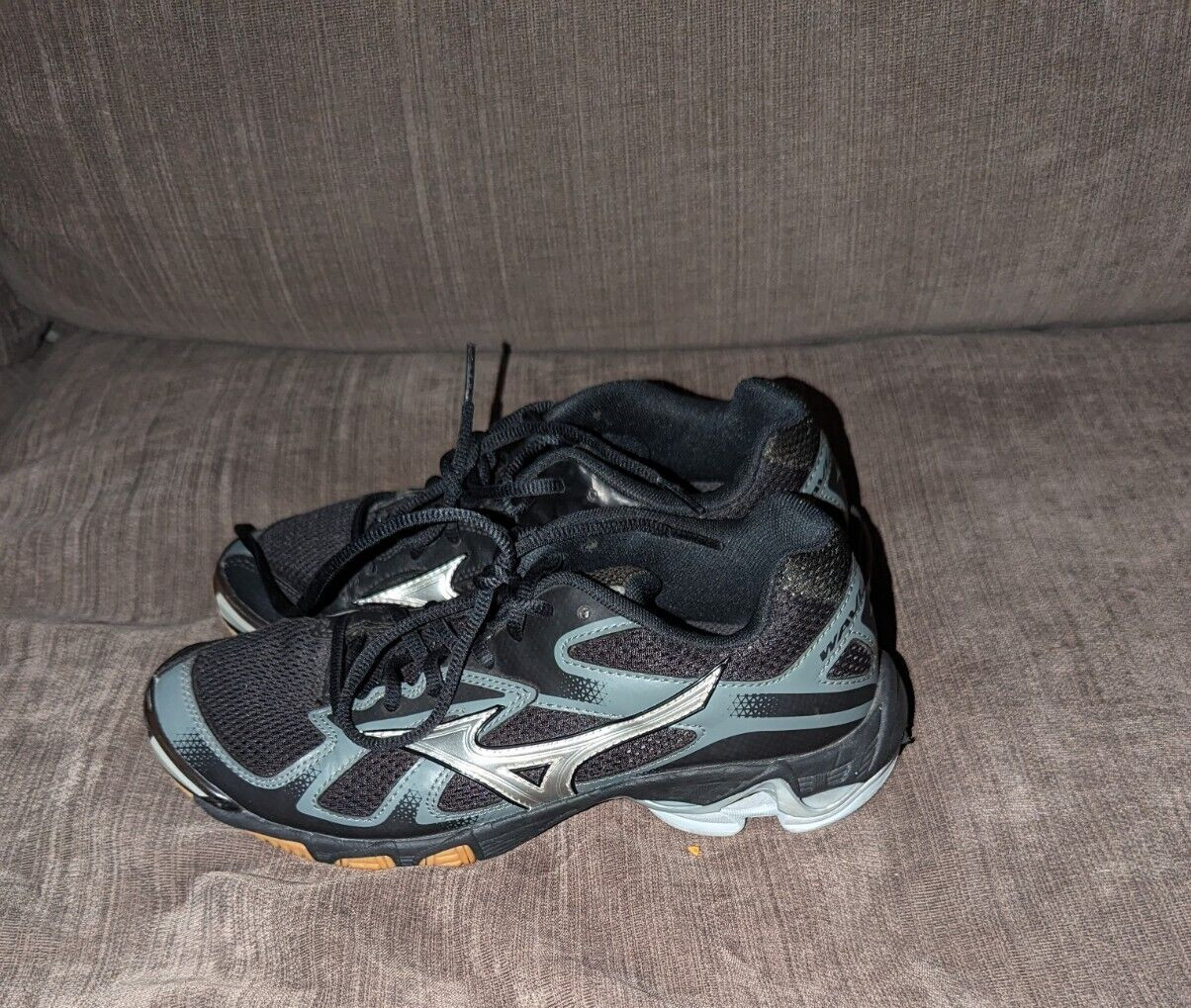 Womens Mizuno Wave Bolts Tennis Shoes Black Gray Size 8.5 Excellent Condition