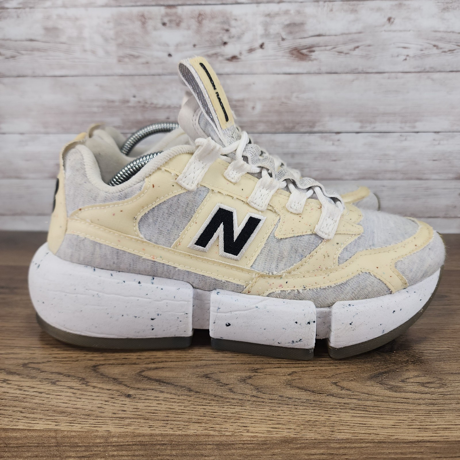 New Balance x Jaden Smith Vision Racer Natural Gray Women’s 9 Mens Size 7.5