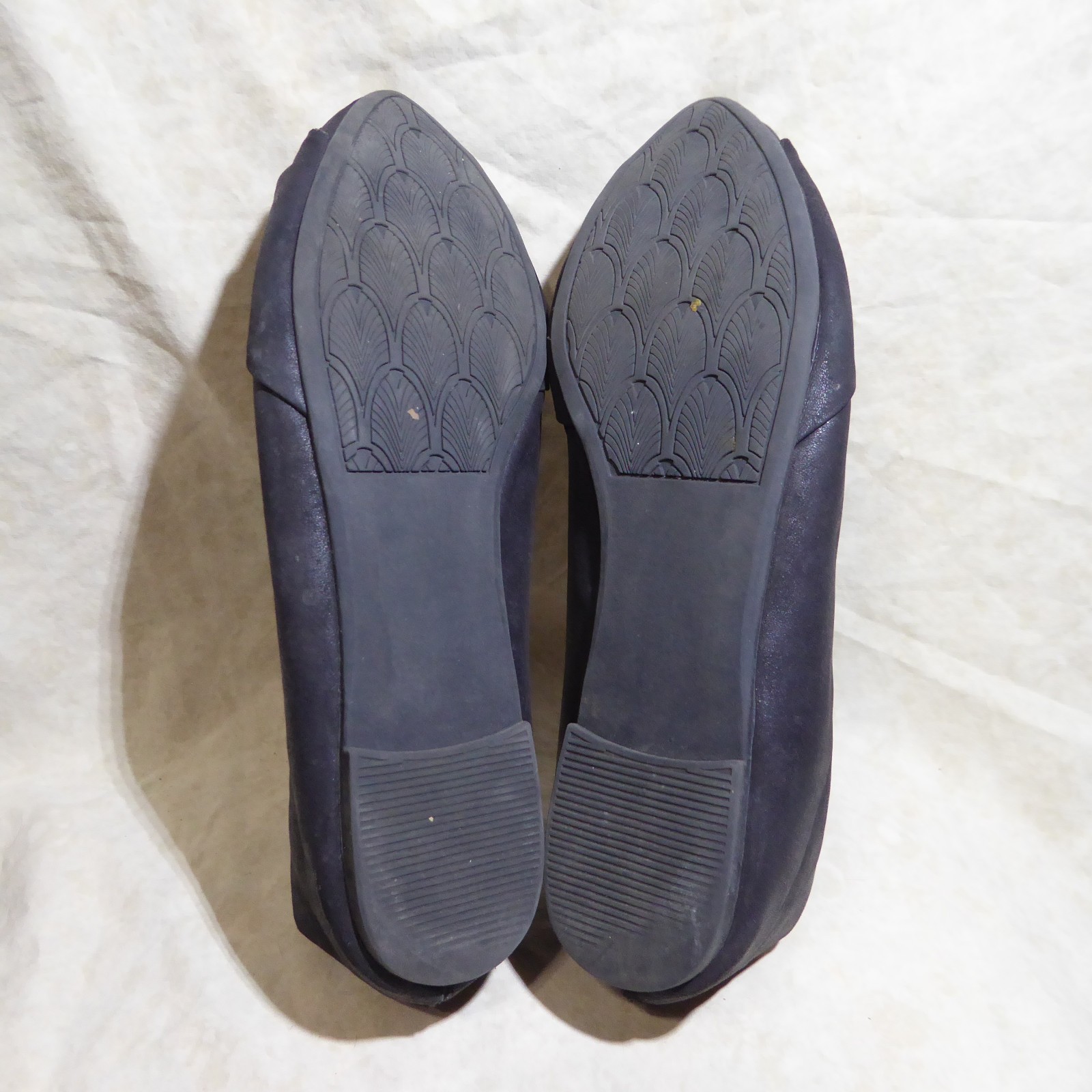 🩰 POP Pointy Cushioned Ballet Flats sz 8.5 M Black Leatherette; Twisted Bows