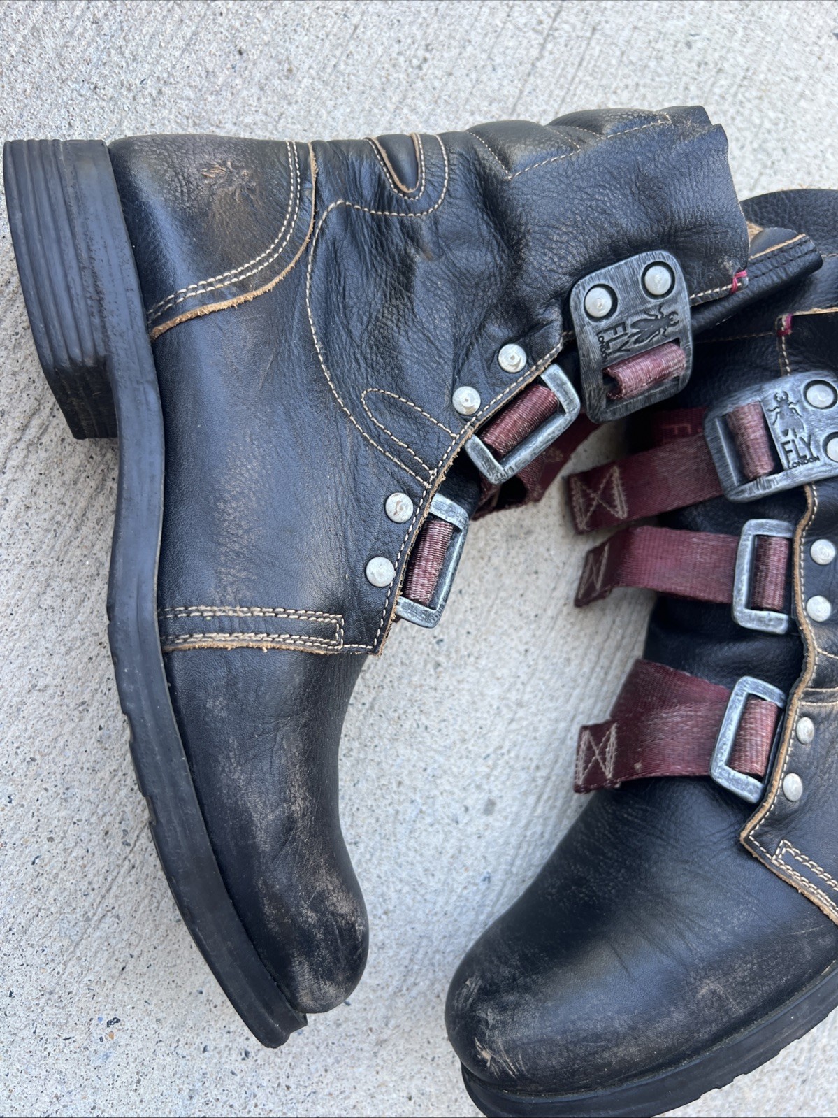 Women’s Fly London Black leather boots size not marked ( heel-toe 11″ )