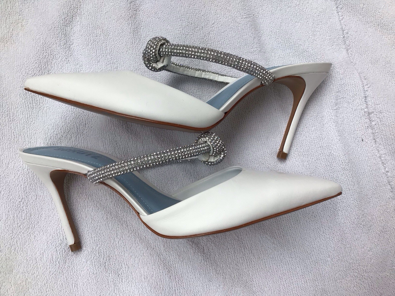 Schutz Pearl Nubuck Pump White Leather Embellished Knot Strand Size 7.5B.