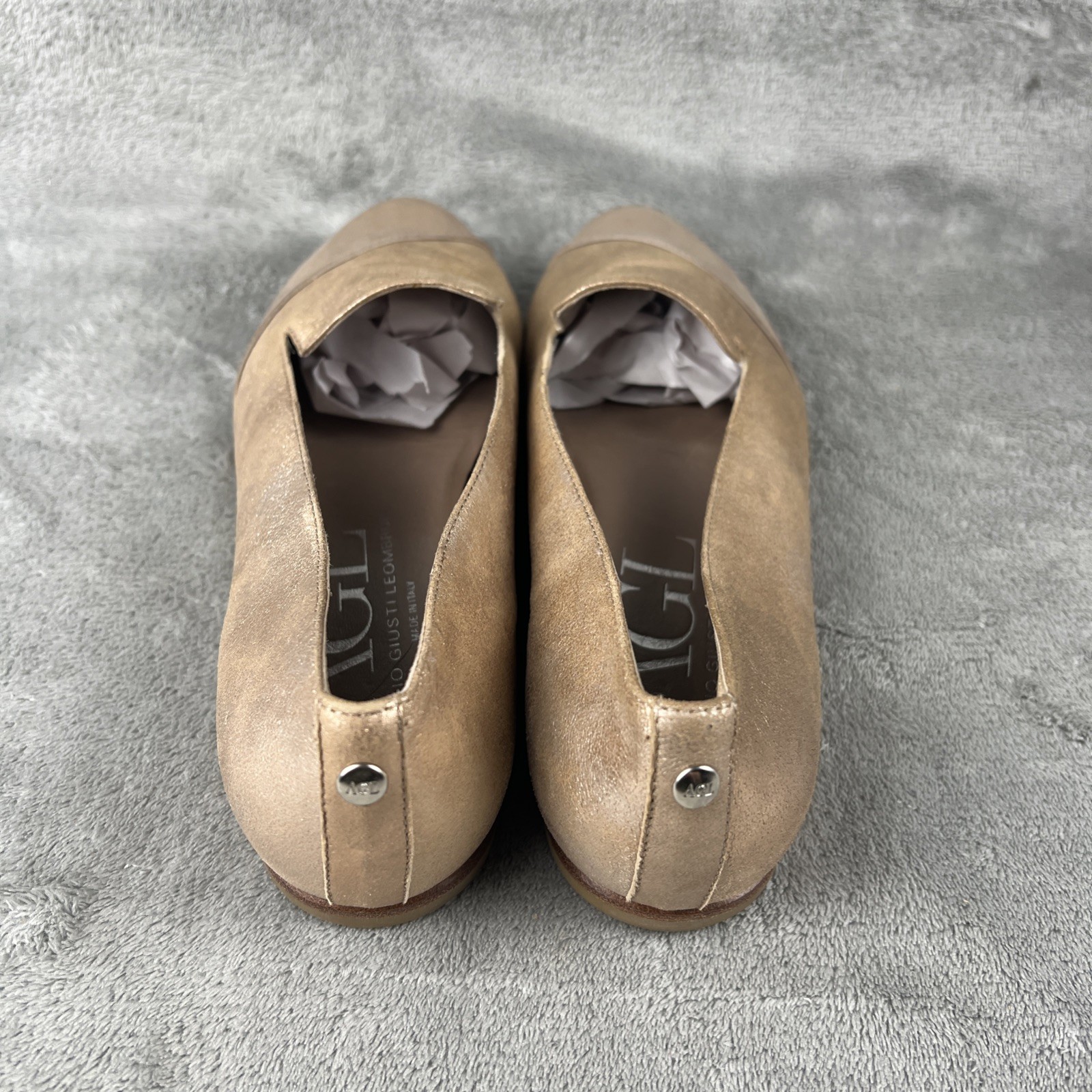 AGL Loafers Patent Leather Shoes Women’s Size 39.5 Metallic Cap Toe Asymmetrical