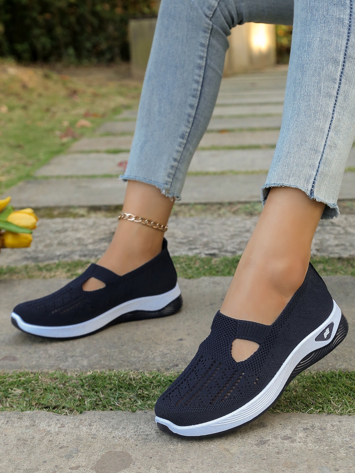 Women’s Slip On Walking Shoes Breathable Mesh Lightweight Comfort Sneakers