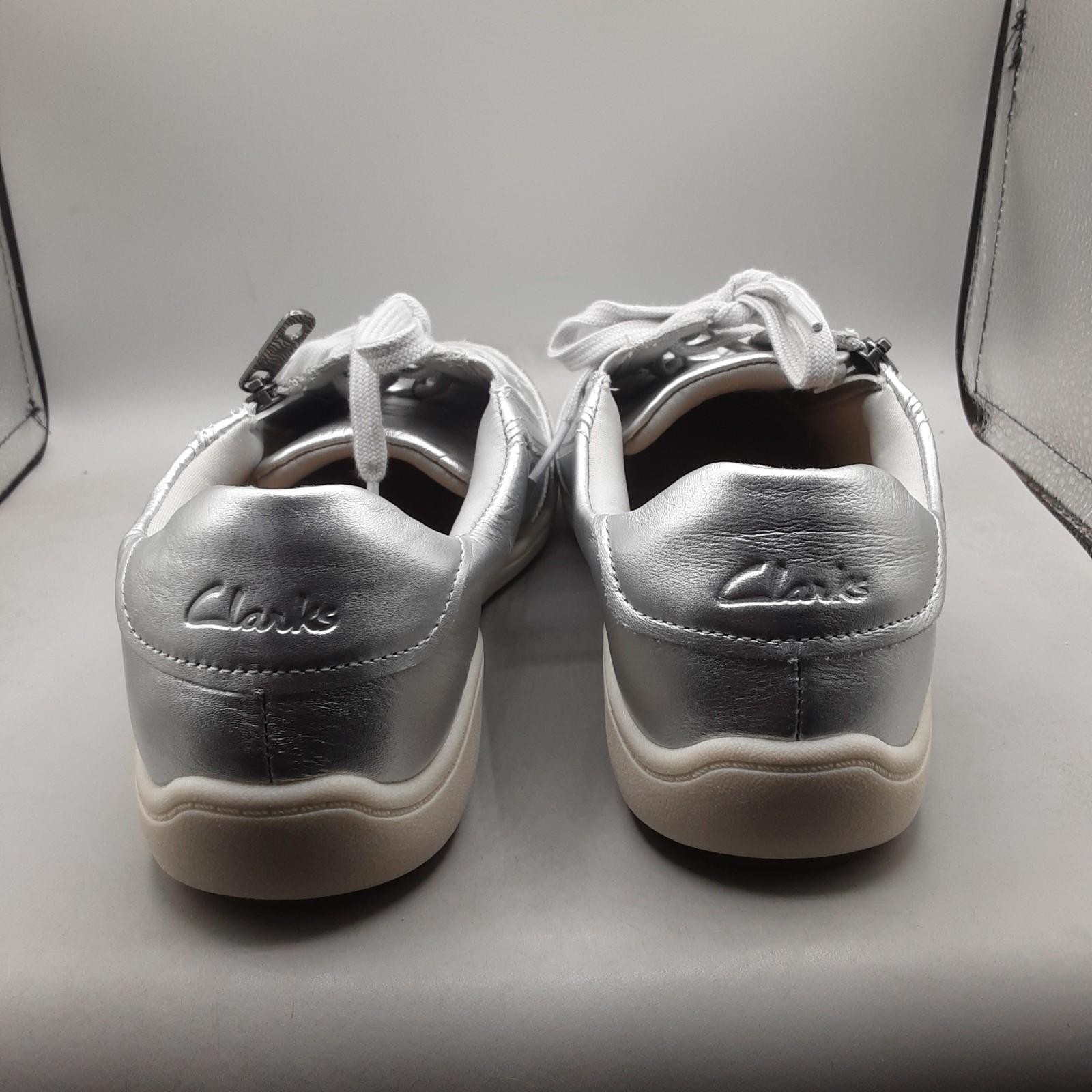 Clarks Women’s Bryianne Bayla Lace-Up Sneakers 11W Silver Metallic A113