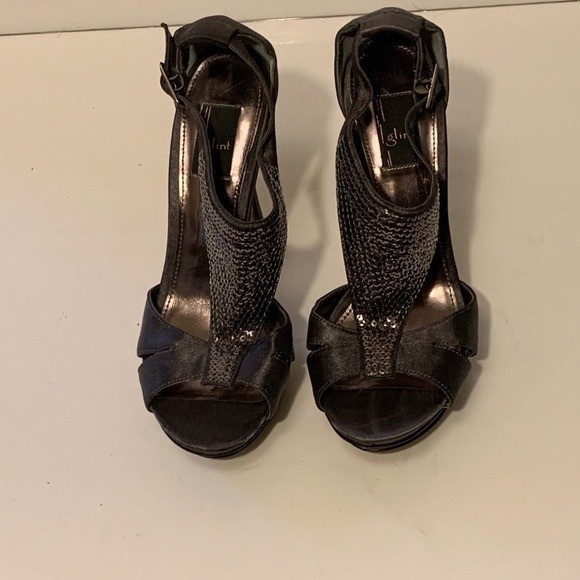 Glint brown strappy heels shoes size 4.5M