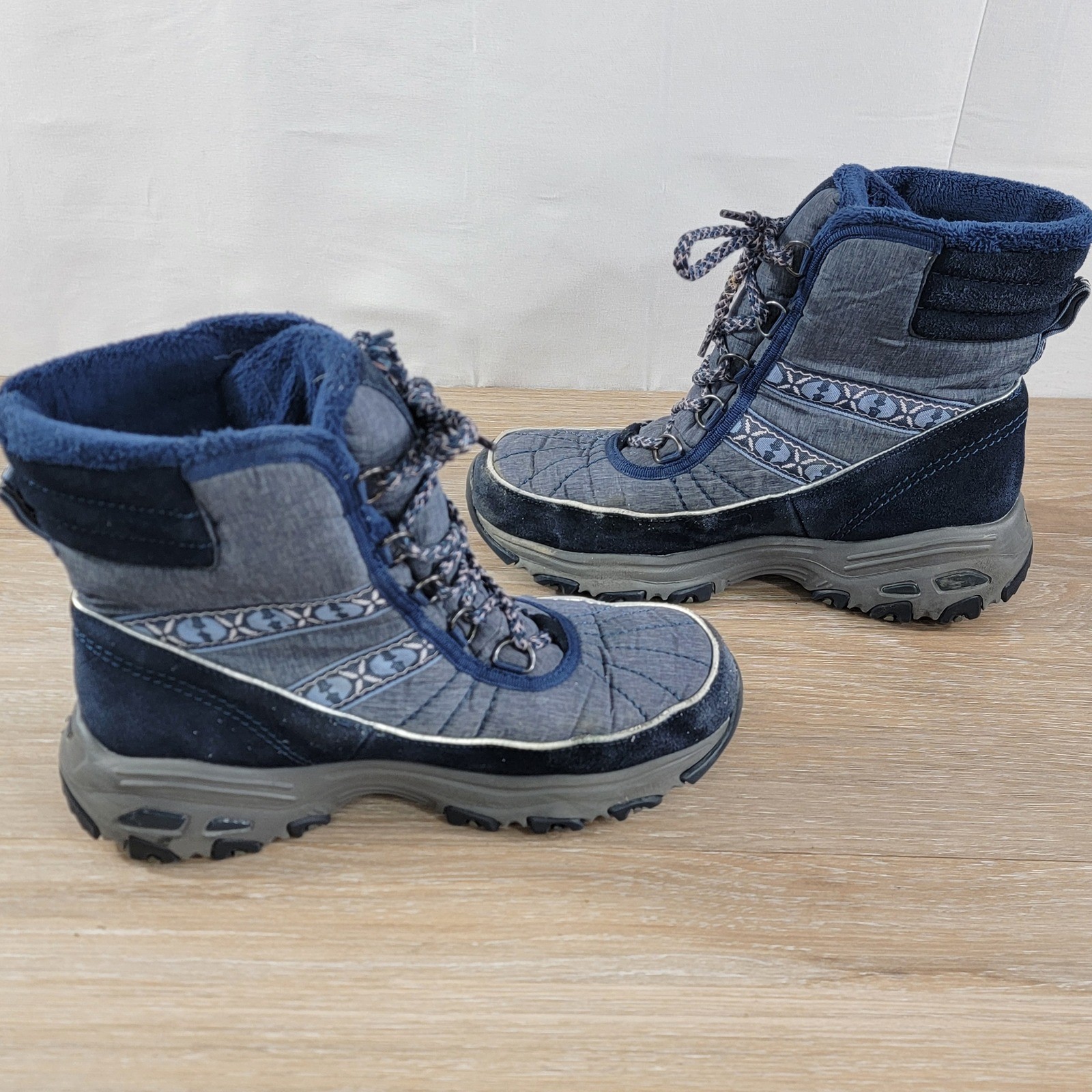 Skechers Lites Womens Size 9 Navy Blue Quilted Textile Leather Upper Ankle Boots
