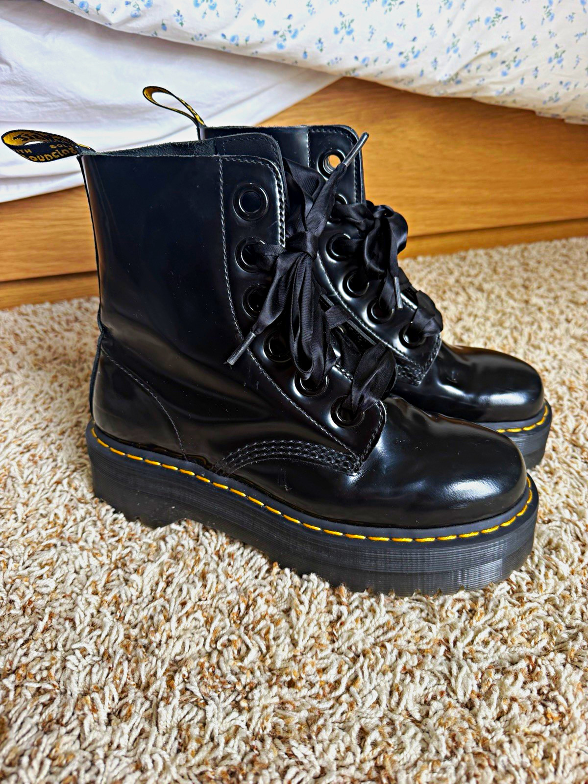 Dr. Martens Molly Women’s Black Leather Platform Ankle Lace-Up Boots US 9