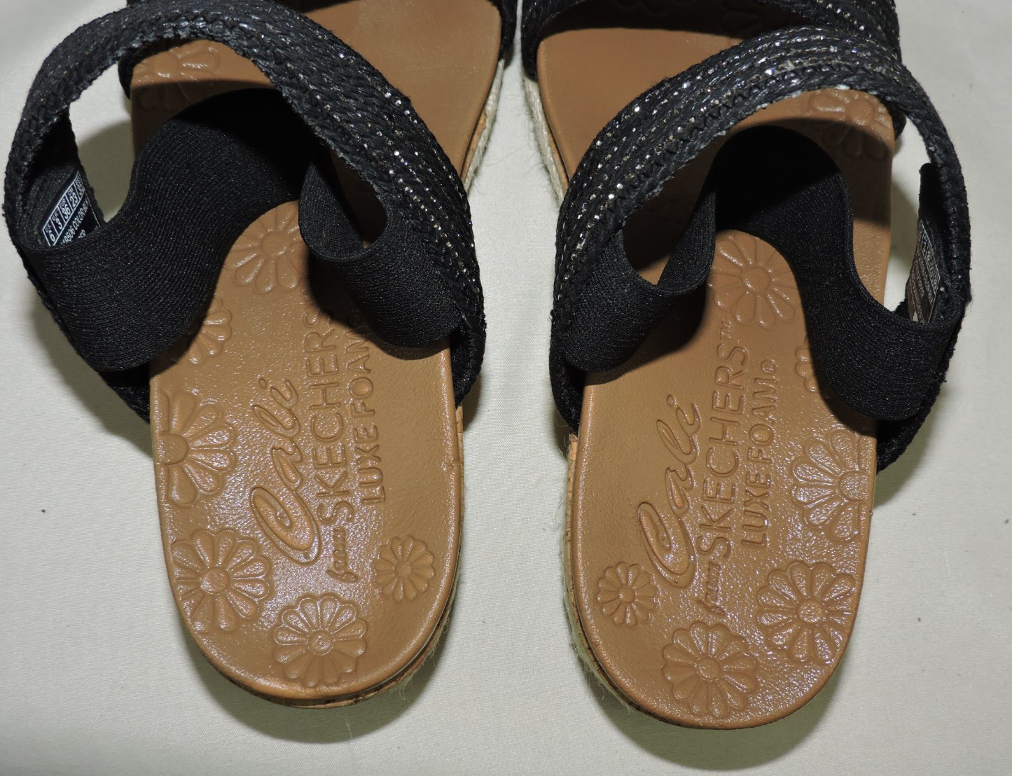 Cali from Skechers 119506 Luxe Foam Breezie Bsy Bee Sandals Black Size 6 US