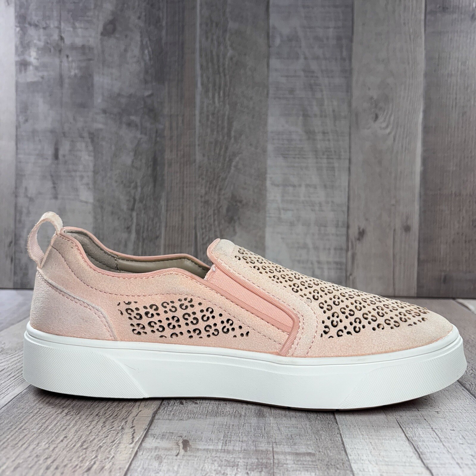Vionic Kimmie Perf Women’s 6.5 Slip On Suede Casual Sneakers Loafer Roze Pink
