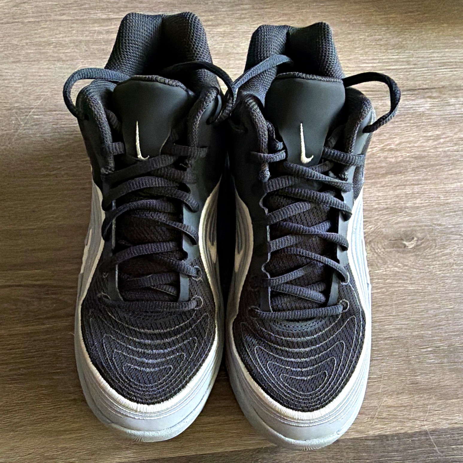 Nike Women’s Mid Top Basketball Sneakers Lace-Up Black/Gray IH1155-005