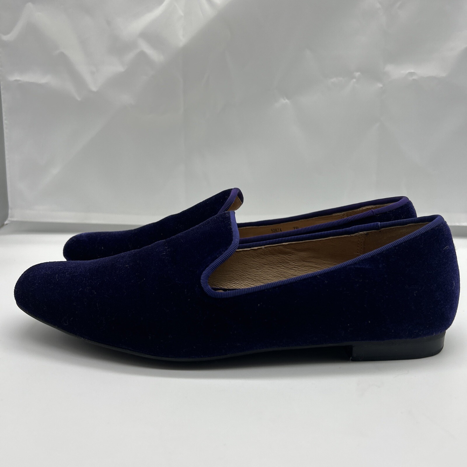 Lands’ End Flats Women’s Size 7 B Deep Purple Velvet Snip Toe