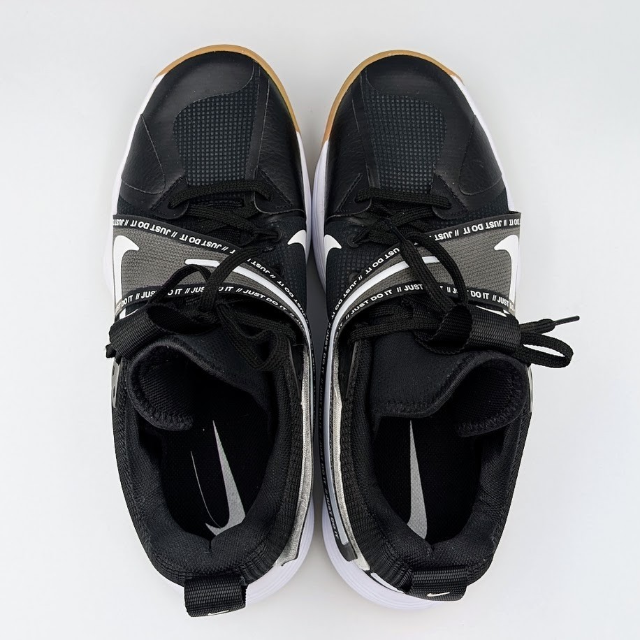 Size 10.5 Nike React HyperSet Volleyball Shoes Black/White Gum CI2955-010 unisex