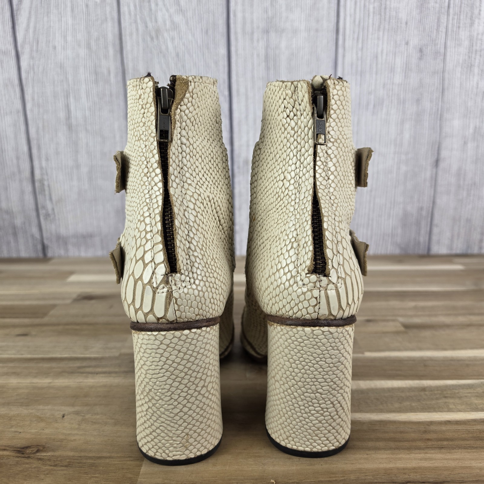 Freebird by Steven – Joey Ankle Booties in White Snake Size 10