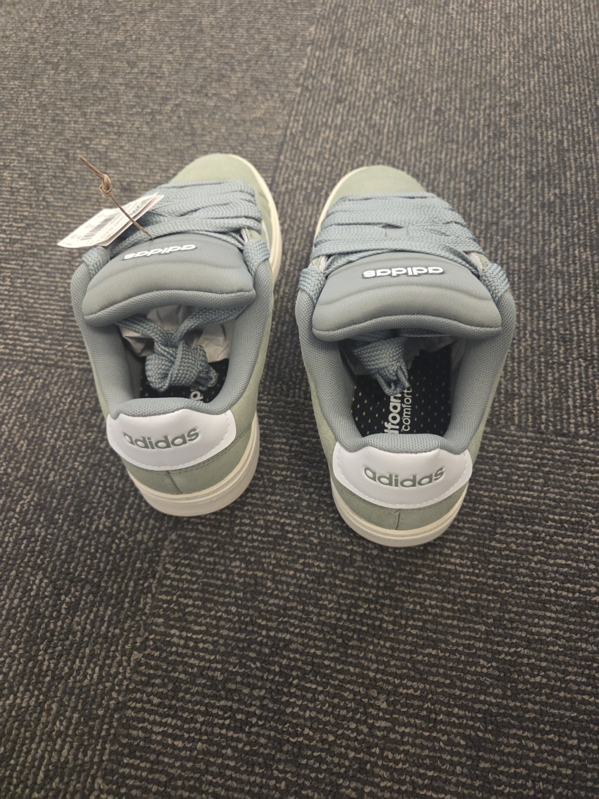 adidas Grand Court Alpha 00s Women’s Low Top Lace-Up Sneaker Silver Green JR3143