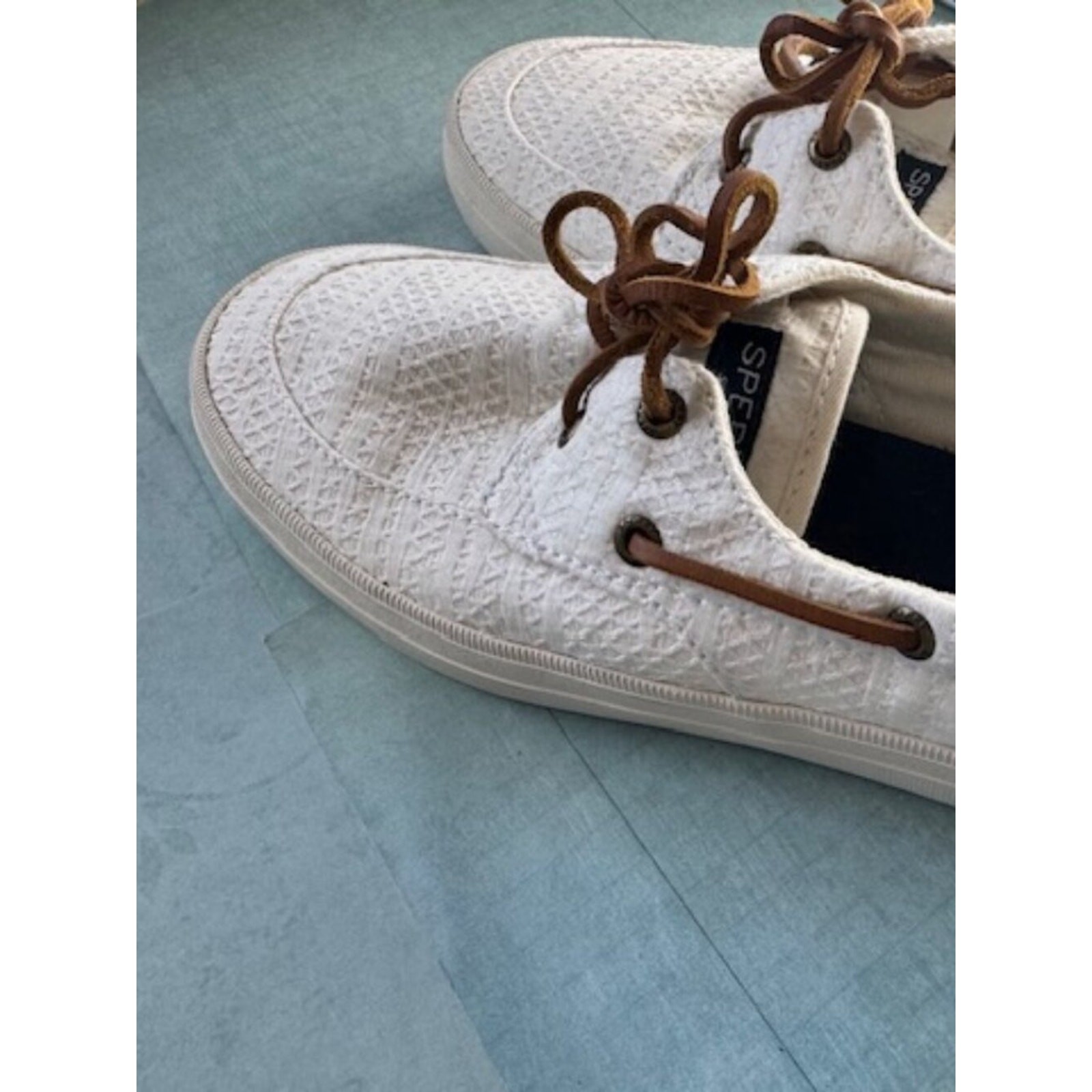 SPERRY Top-Sider White Textured Boat Shoes w/Memory Foam -NEW! Women’s Sz 8