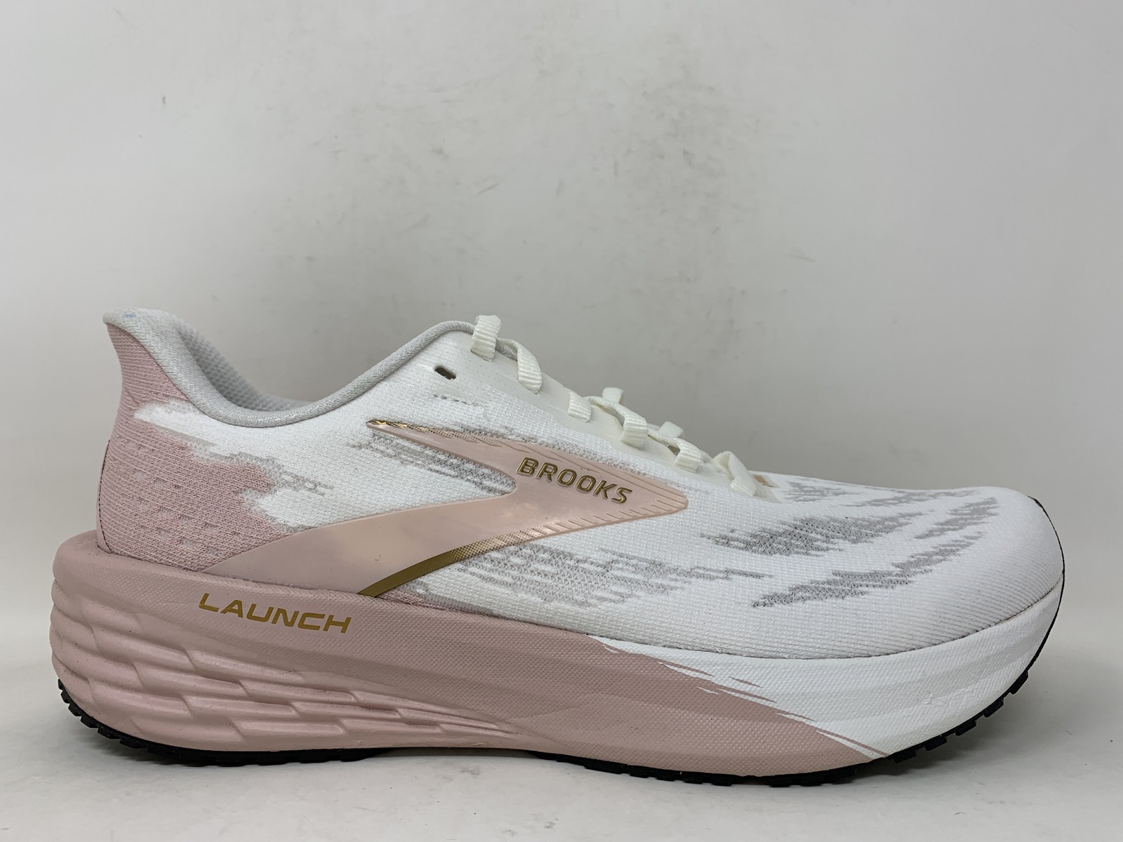 Women’s Brooks Launch 11, White/Gold/Pink, 7.5 B Medium US