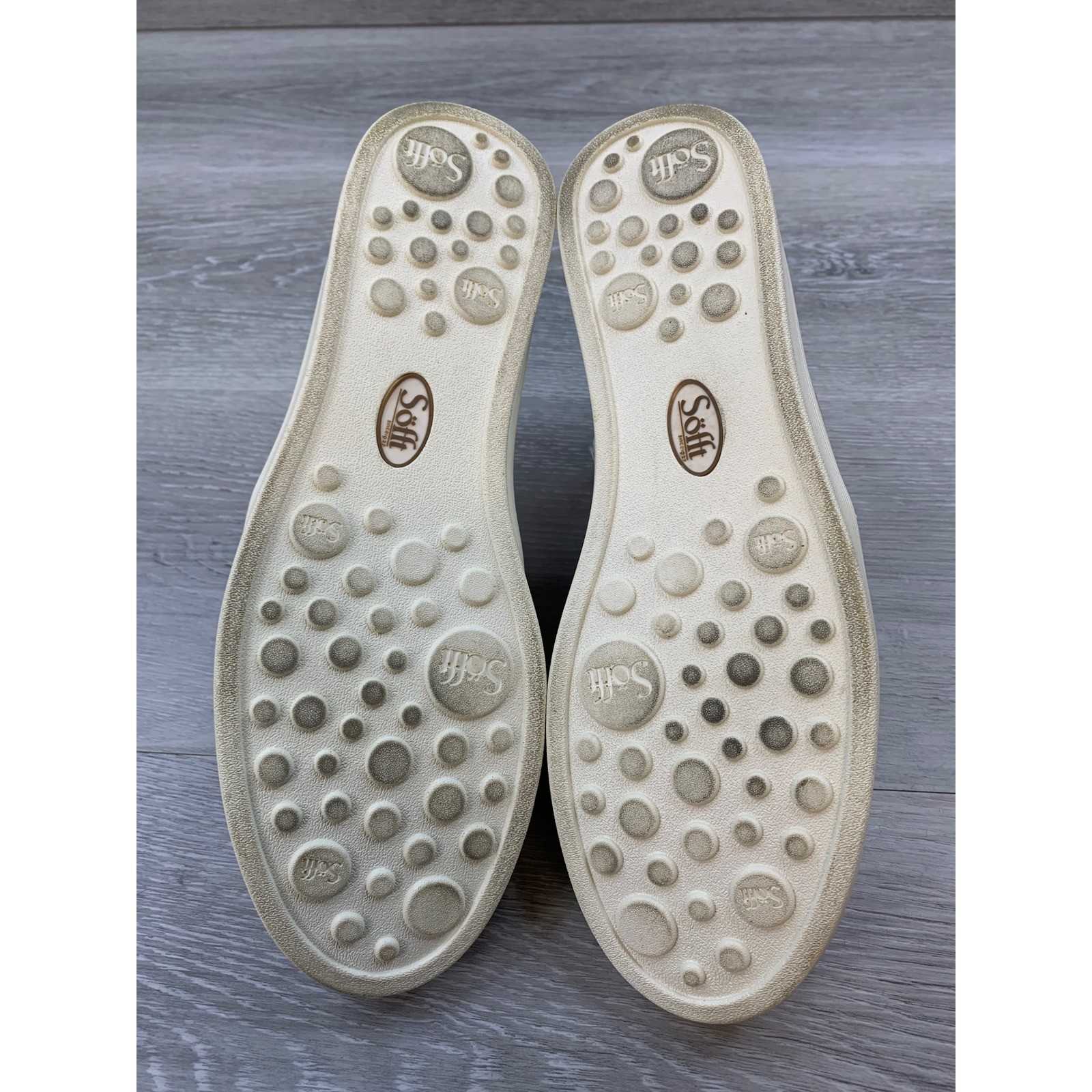 Sofft Somers Women’s Metallic Gold Laser Cut Leather Mule Sneakers 8.5 Shoes