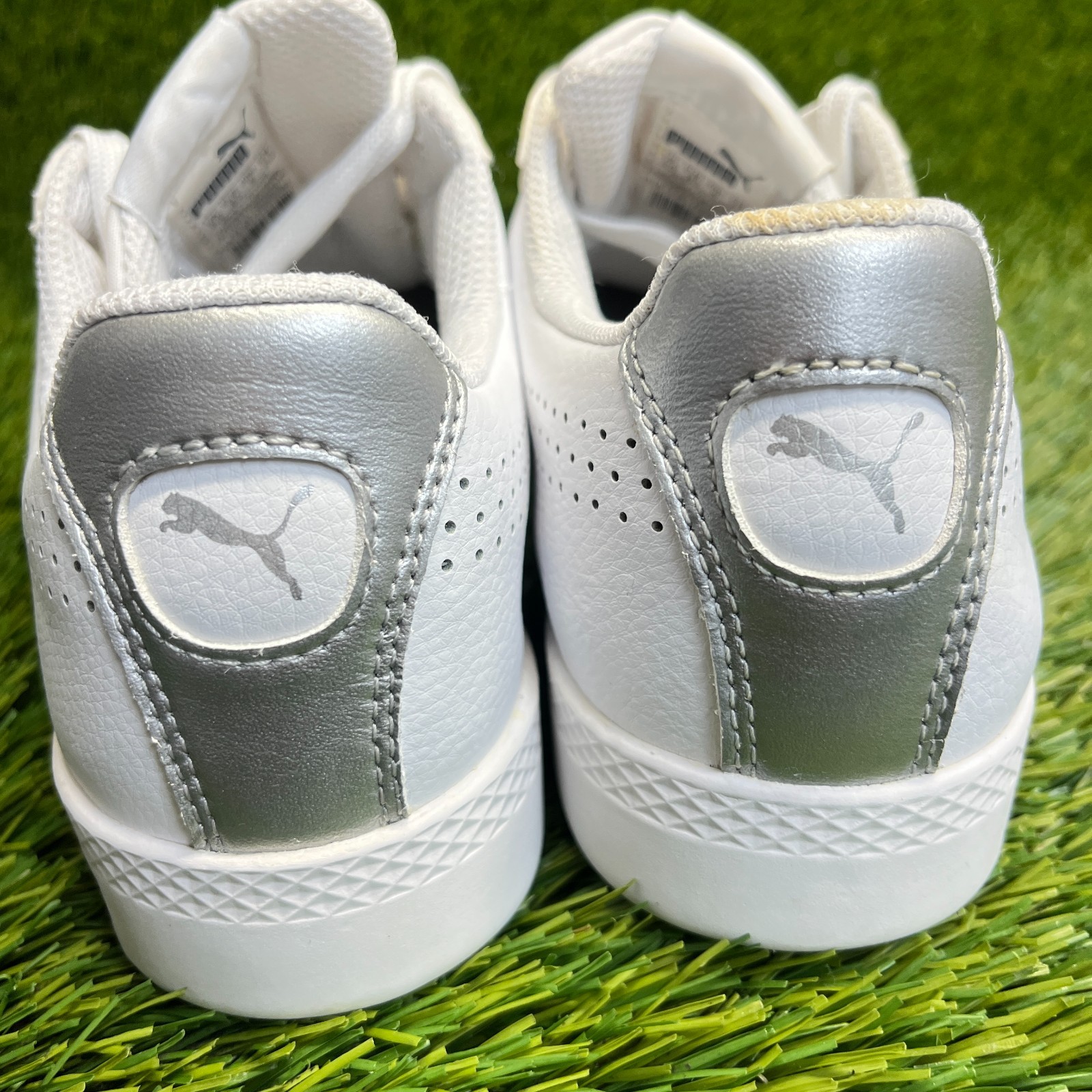Puma Smash Womens Size 8 White Silver Athletic Leather Walking Shoes Sneakers