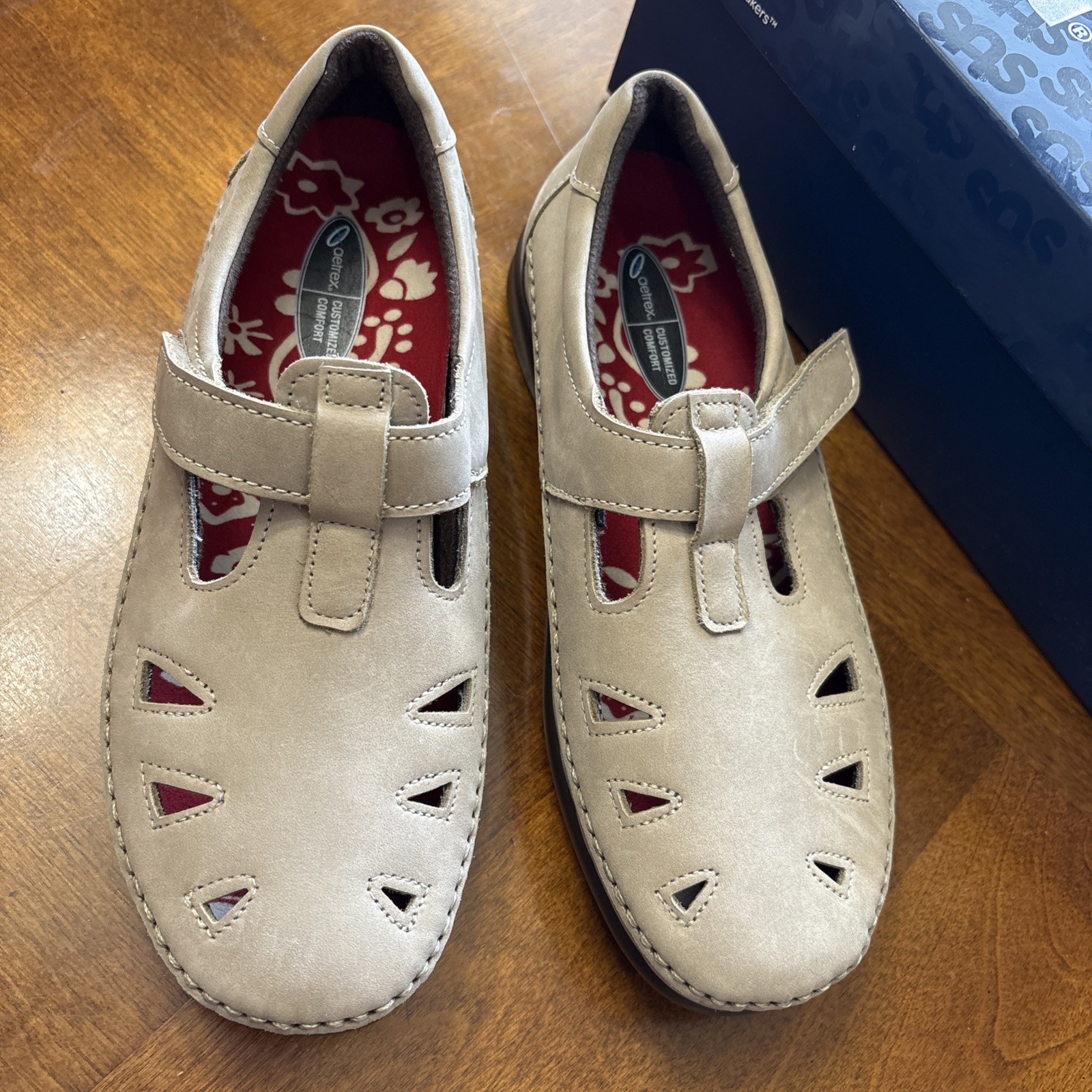 NEW SAS Roamer Sage (Beige) Leather Slip On Loafers W/ Strap & Cut-Outs 7WW