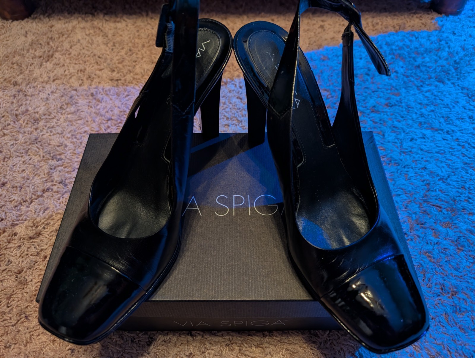 Via Spiga Black Leather Heels Sz 10 Shiny and Great Shape