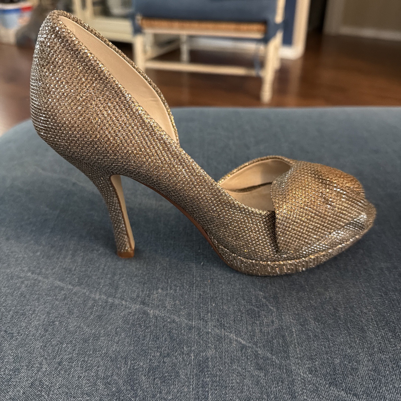 Caparros Gold Glitter 4” Comfort Heels | Party/Cocktail Ready 6B EUC