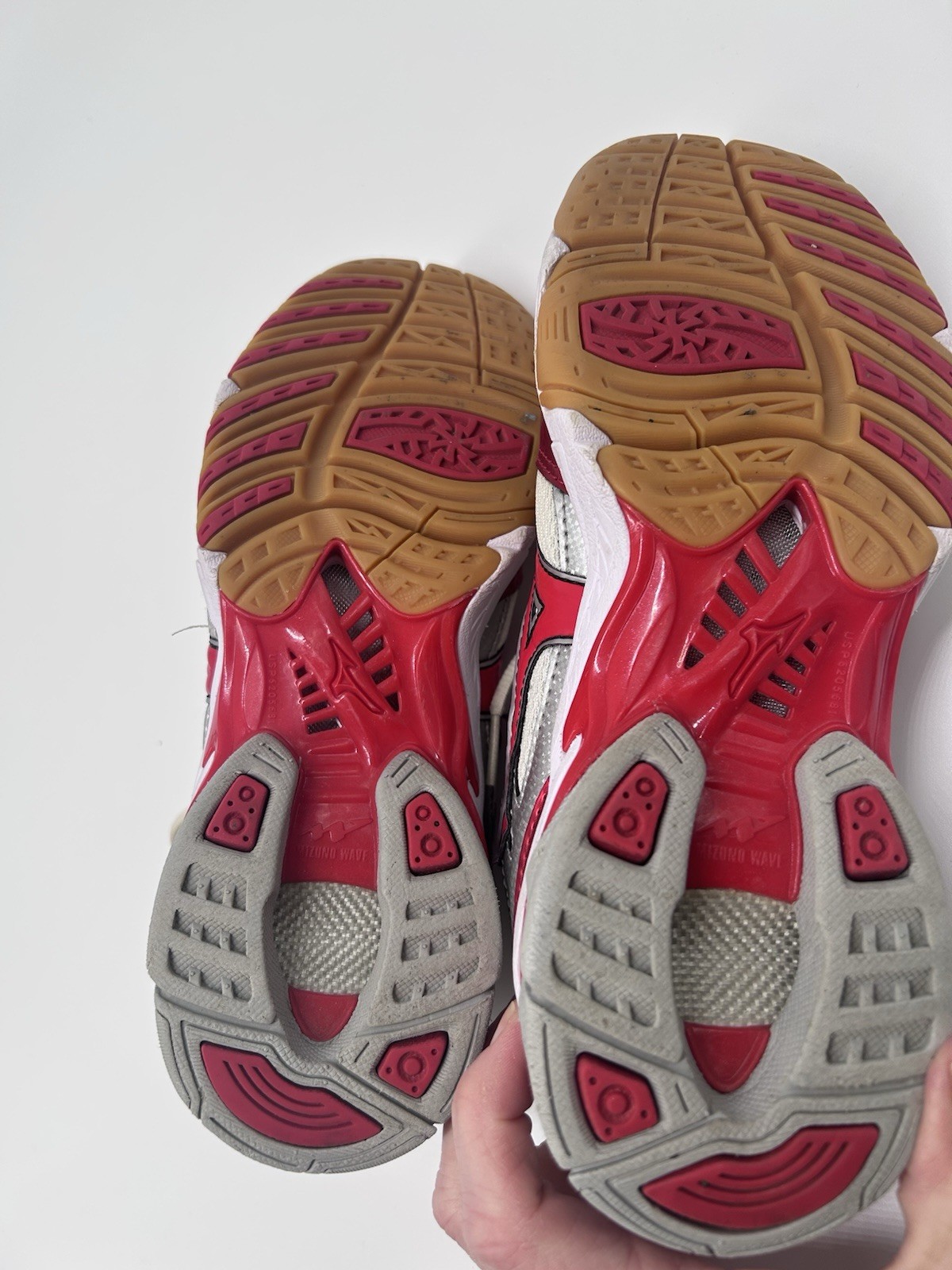 Mizuno Wave Bolt 3 Women’s Running/Walking Althletic Shoes SZ 7.5
