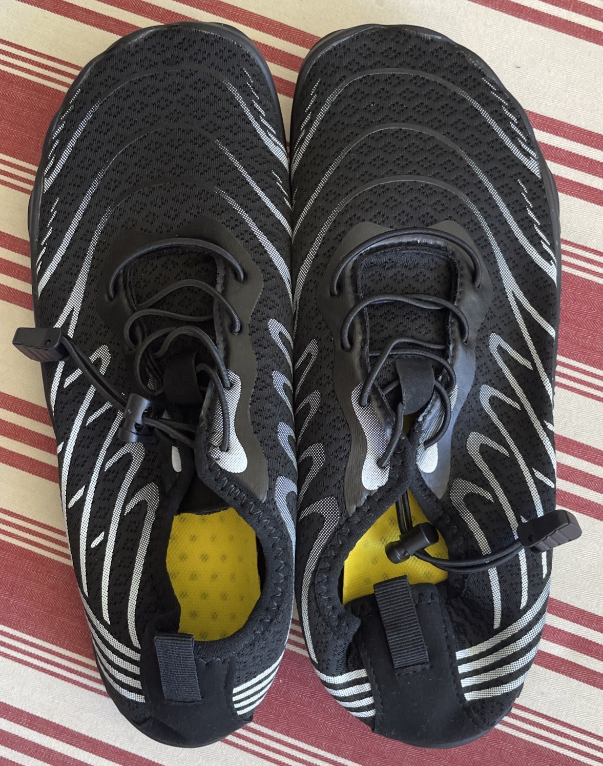 BAREFOOT womens shoes sneakers Sz 39 (EU) BLACK NEW (8-8.5/US 9.9” Foot Length)