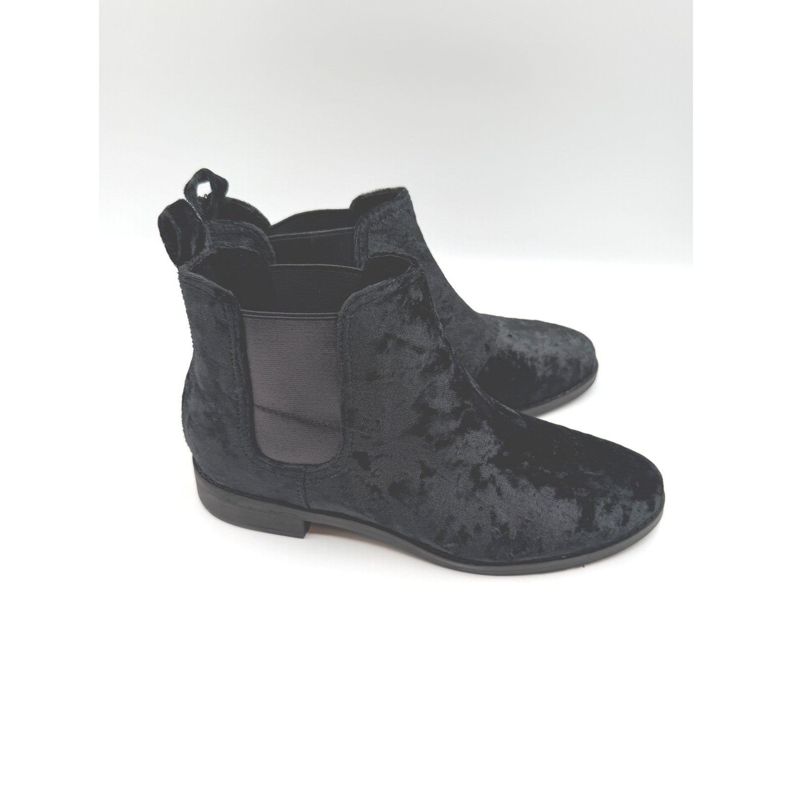 TOMS Ella Chelsea Boots, Women’s 6.5, EU 37,Black Crushed Velvet,Block Heel, NIB