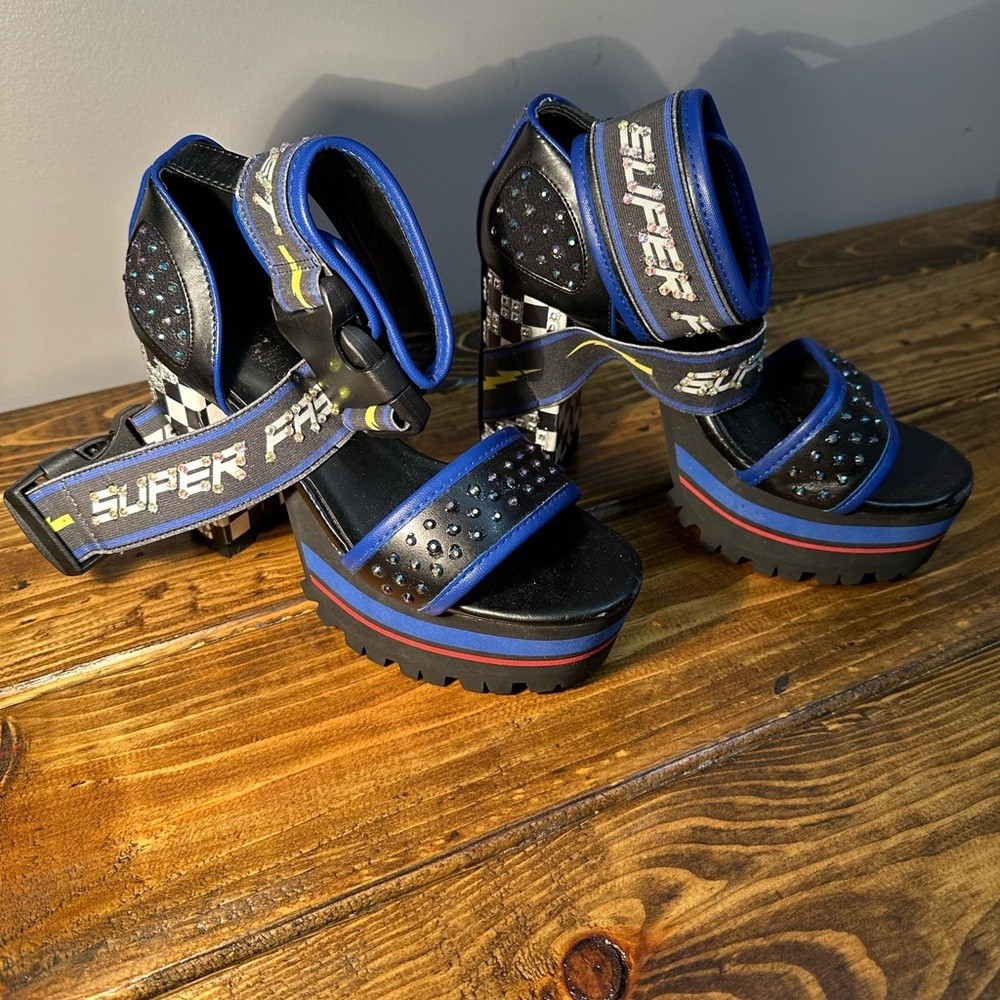 DOLLSKILL FINISH FIRST MOTO HEELS 7M