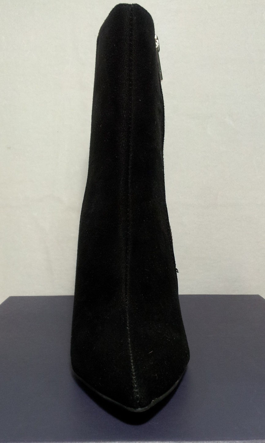 Jennifer Lopez Women’s Microfiber Black Booties – Size 6/10 NWB