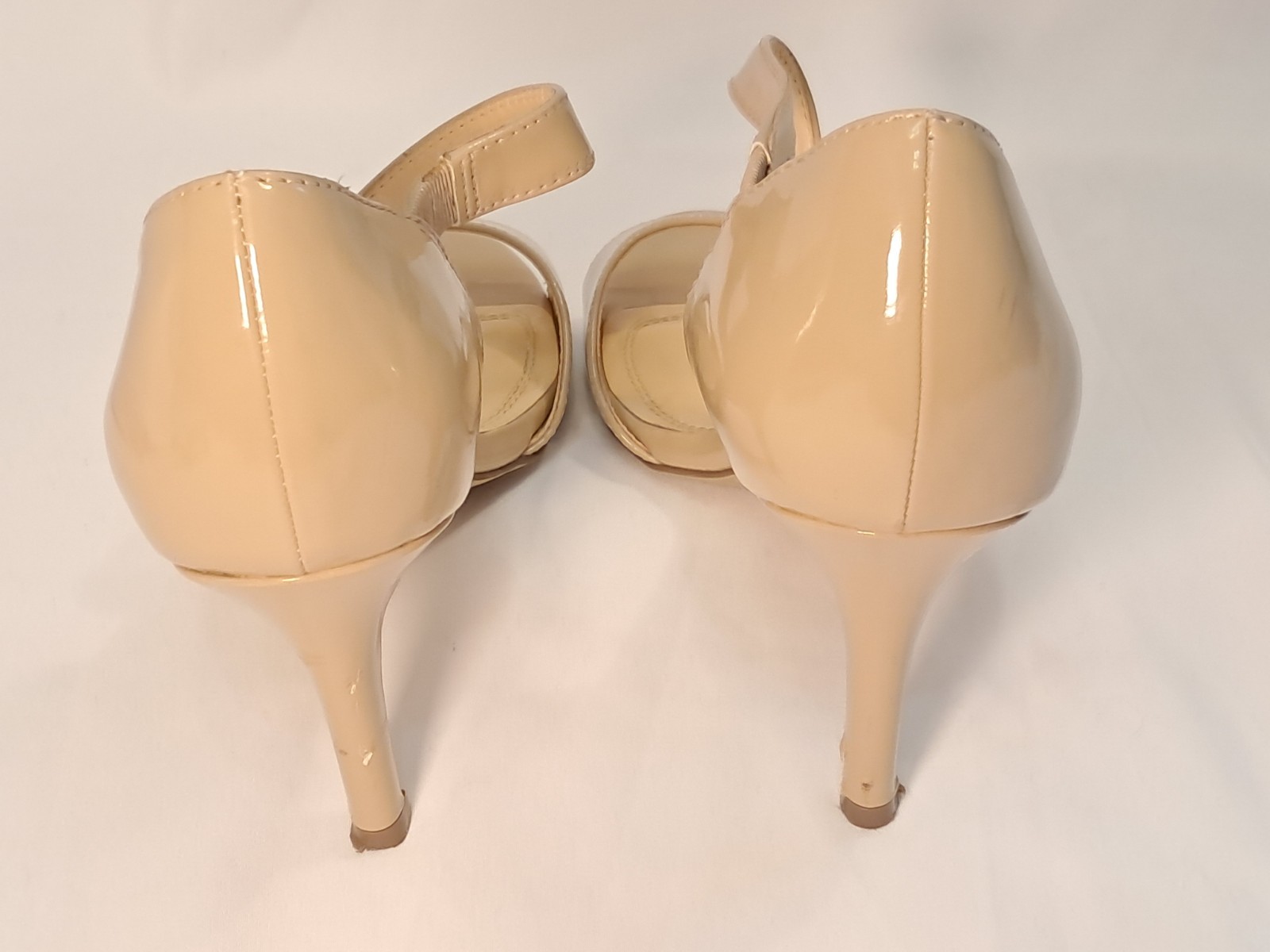 Unisa Size 6.5M Beige/Nude Patent Pumps 3.25″ Stiletto Heel Asymmetric Strap