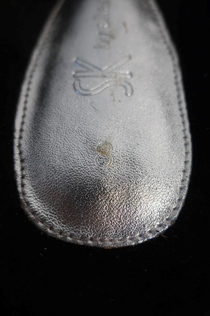 Womens Sk by Skemo Black, Silver Stone Toe Thong Sandals Left 8/Right 7