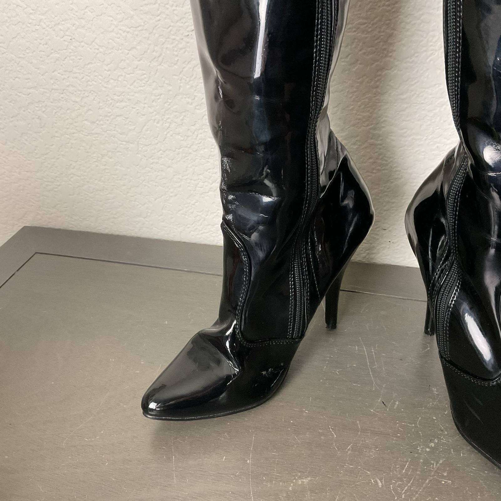 Pleaser Women’s Seduce-3010 Black Patent Thigh High Boots 5″ Stiletto Heel Sz 8