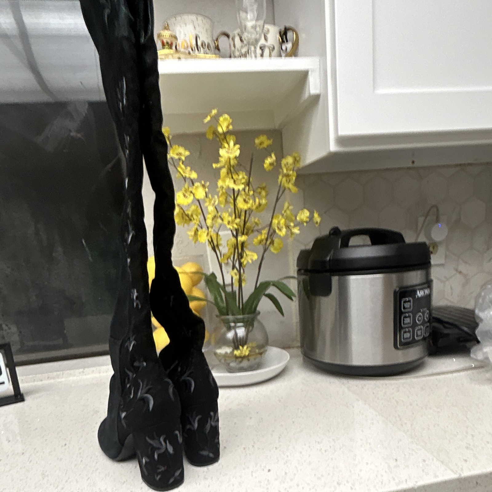 Kenneth Cole Womens Black Suede Thigh High Boot Floral Embroidered Zip 7.5