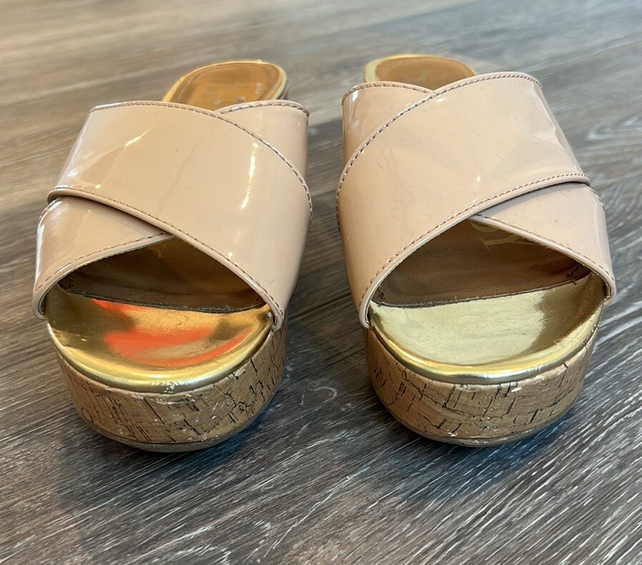 Sam & Libby Wedge Sandals Tan Gold Womens Size 6