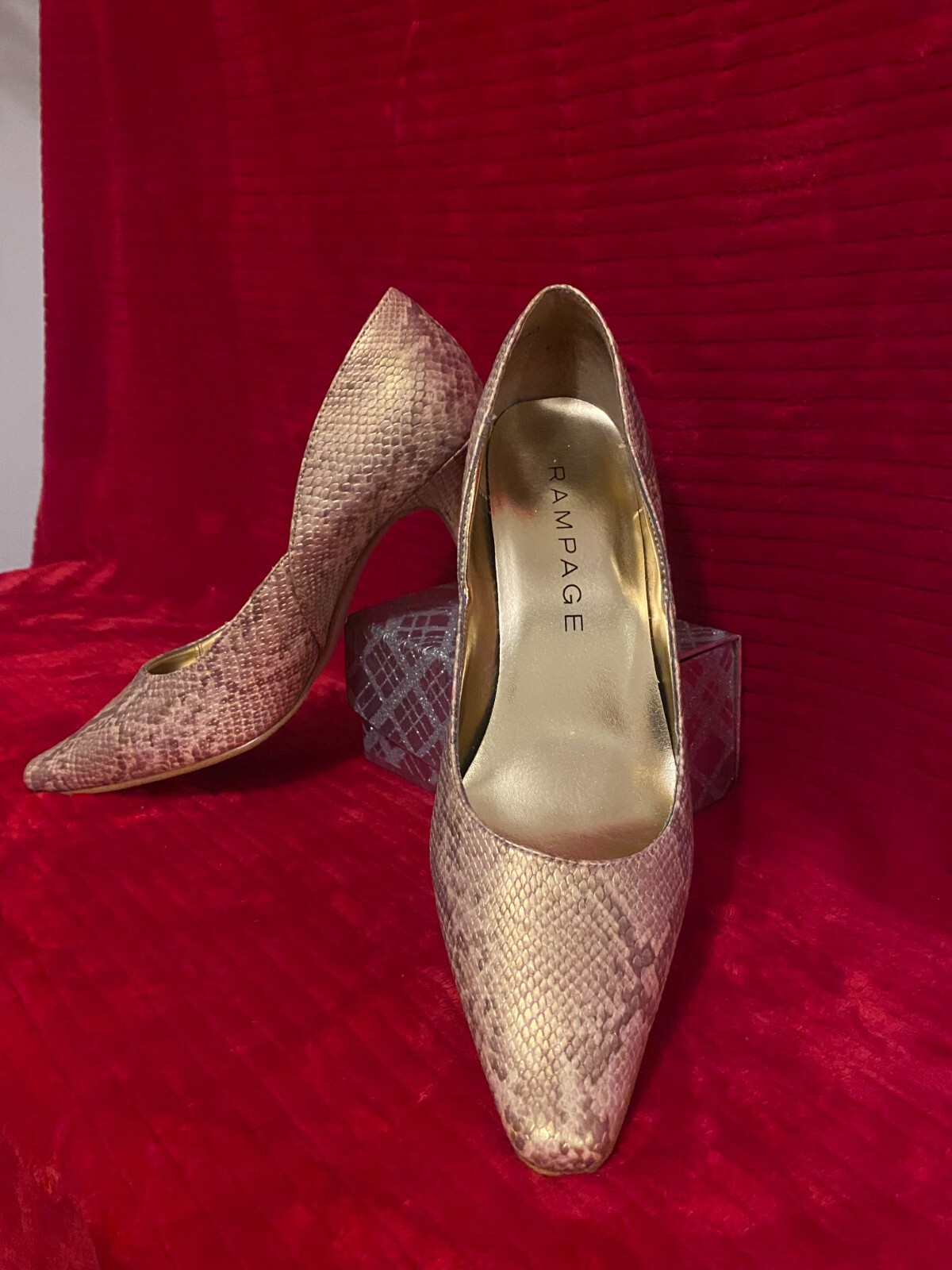 Rampage – Size 7.5 – Pumps – Gold – Heel height 3.25″
