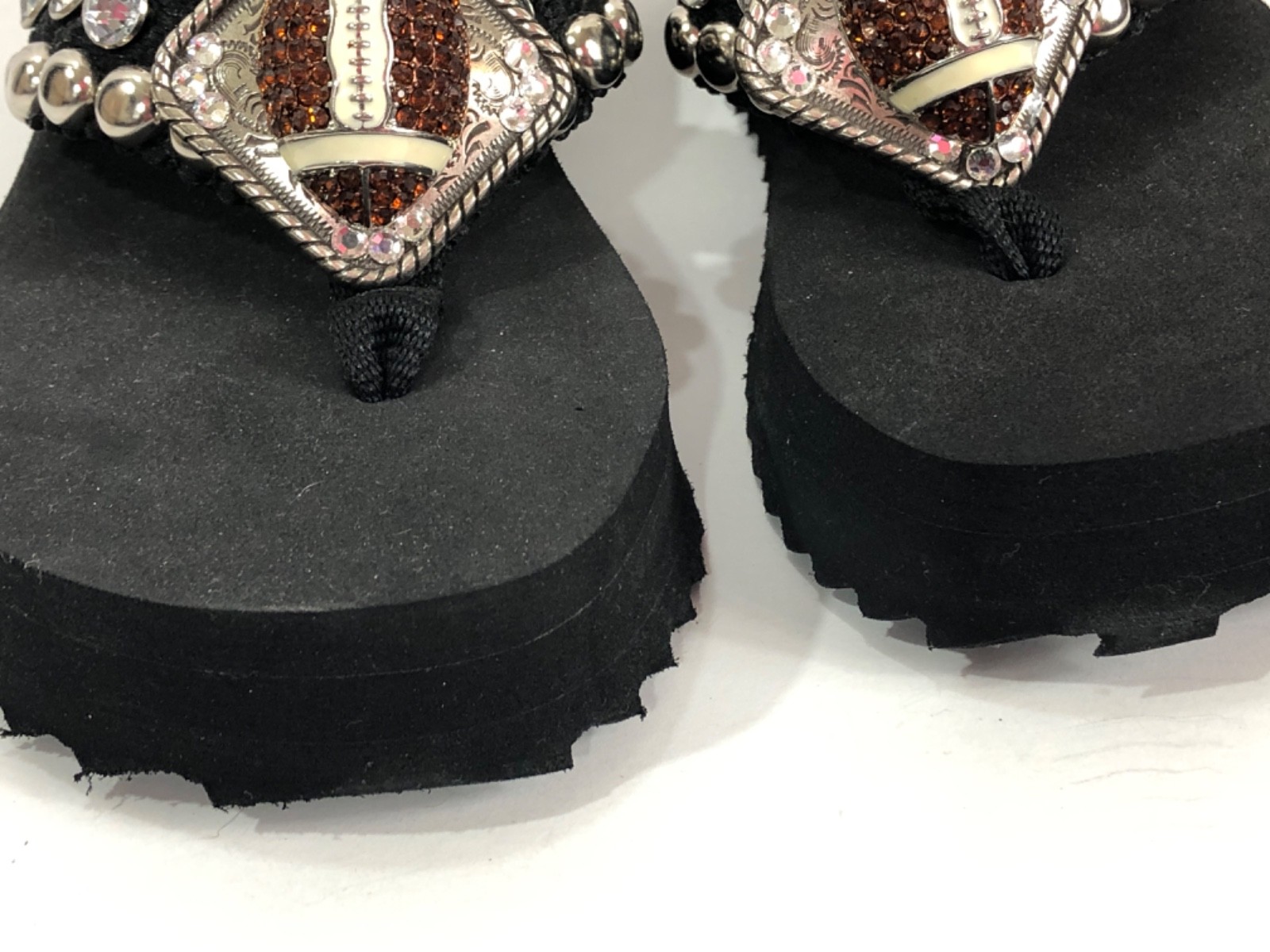 Nomad Football Sandals Flip Flop Thong Black Rhinestone Studs – Women Size 6