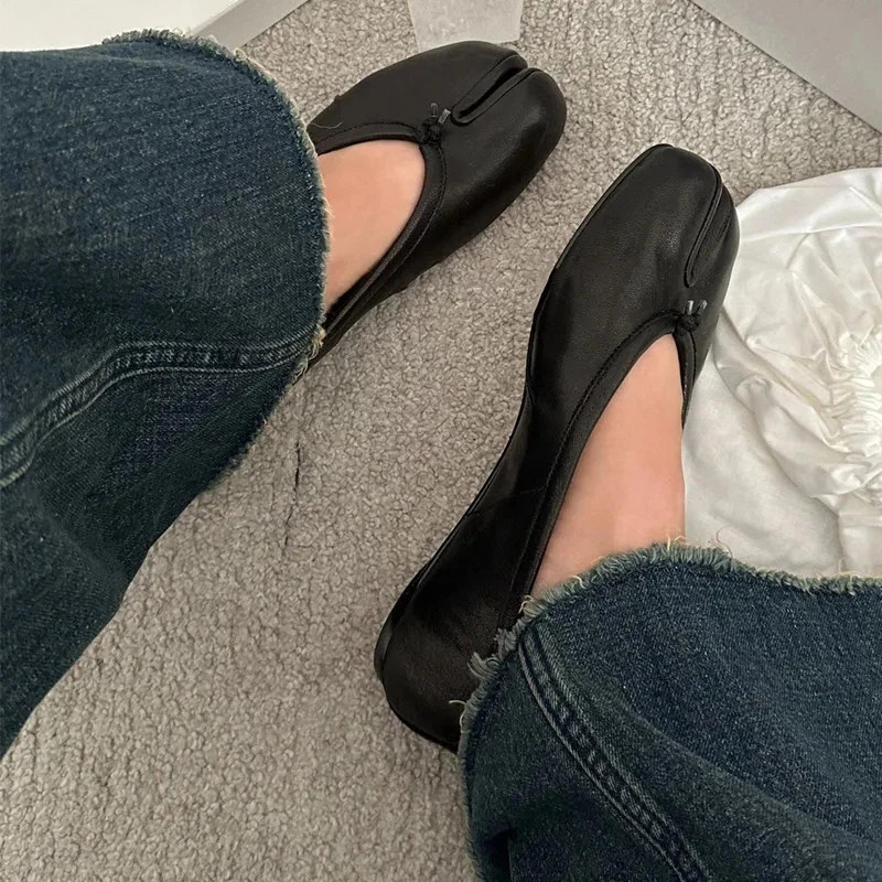 Fashion Soft Leather Split Toe Women Tabi Ballet Flats Comfortable Casual Loafer